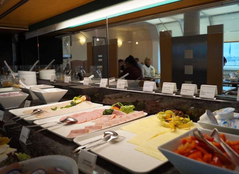 Buffet Photo