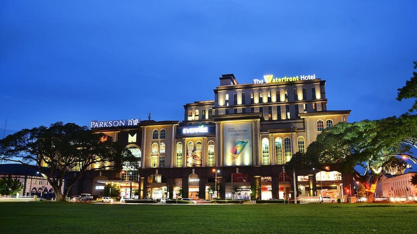The Waterfront Hotel Kuching