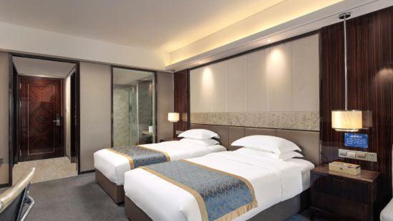 Tianyi East Ring Hotel (East High-speed Railway Station)