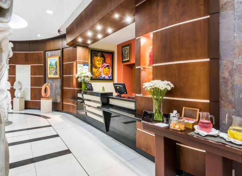 Front desk Photo