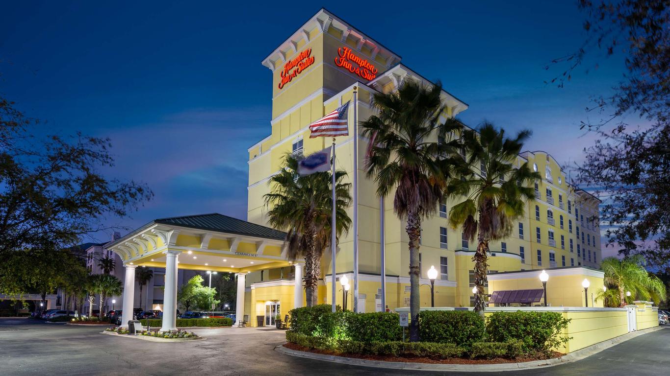 Hampton Inn & Suites Jacksonville Deerwood Park