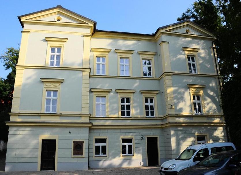 Building Photo