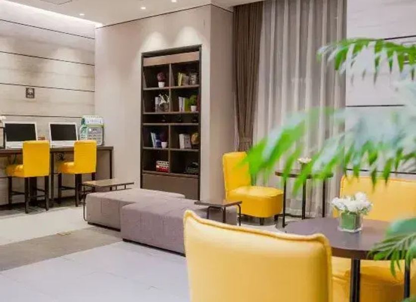 Lounge Photo