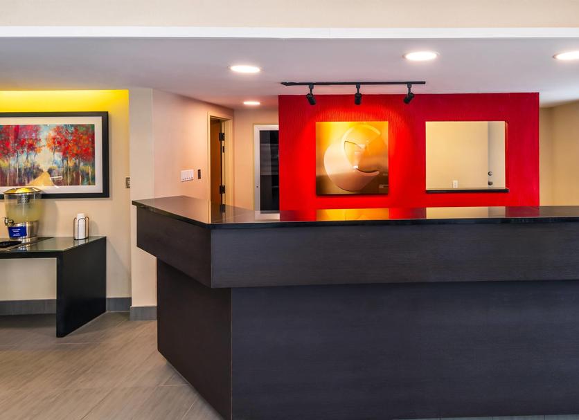 Front desk Photo