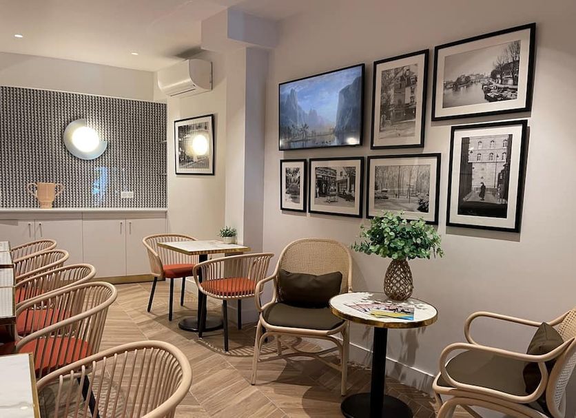 Restaurant Photo