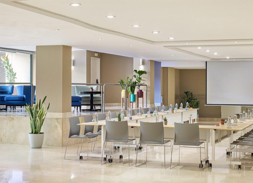 Conference room Photo