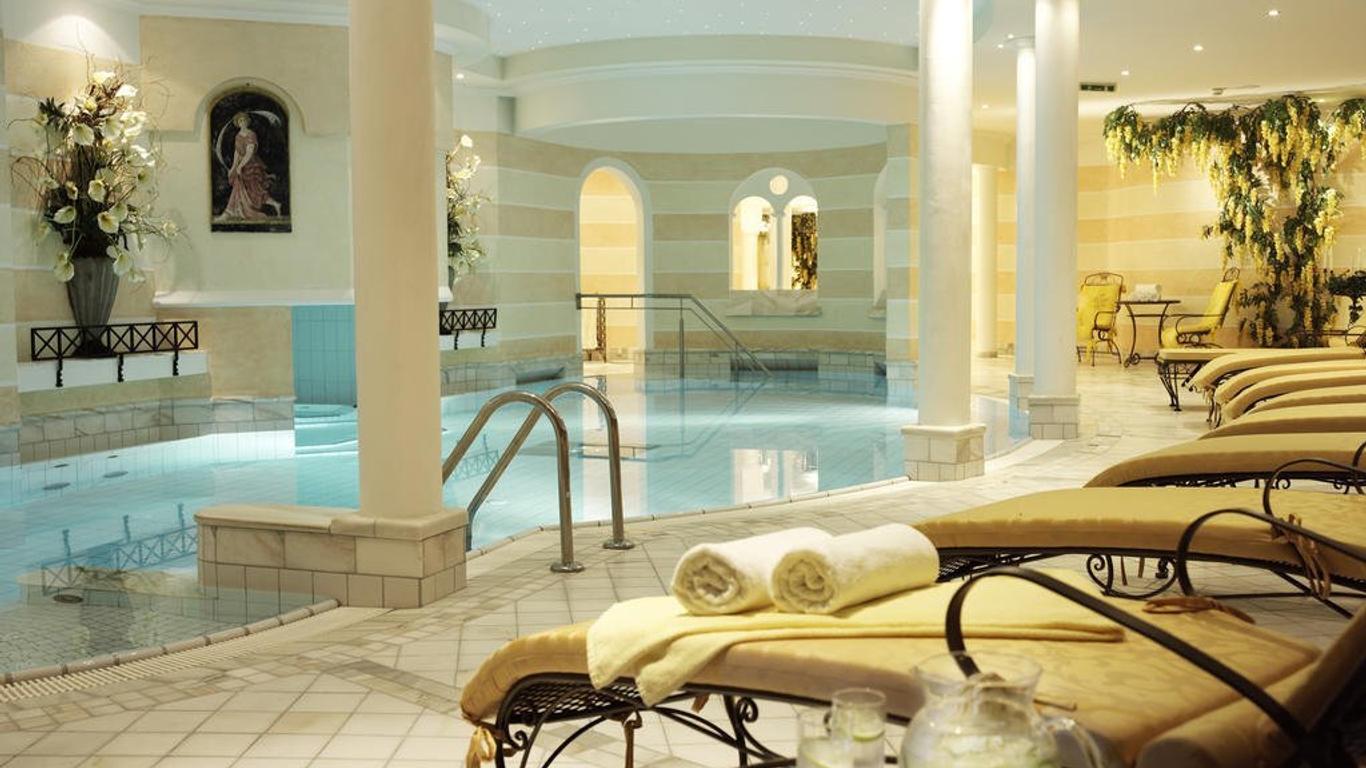 die Krone von Lech - Romantikhotel - Luxushotel in bester Lage