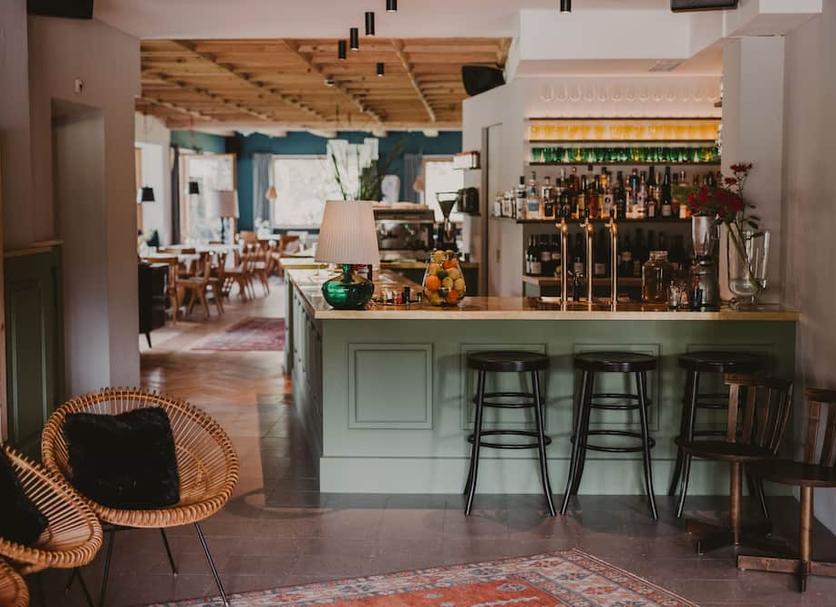 Bar Photo