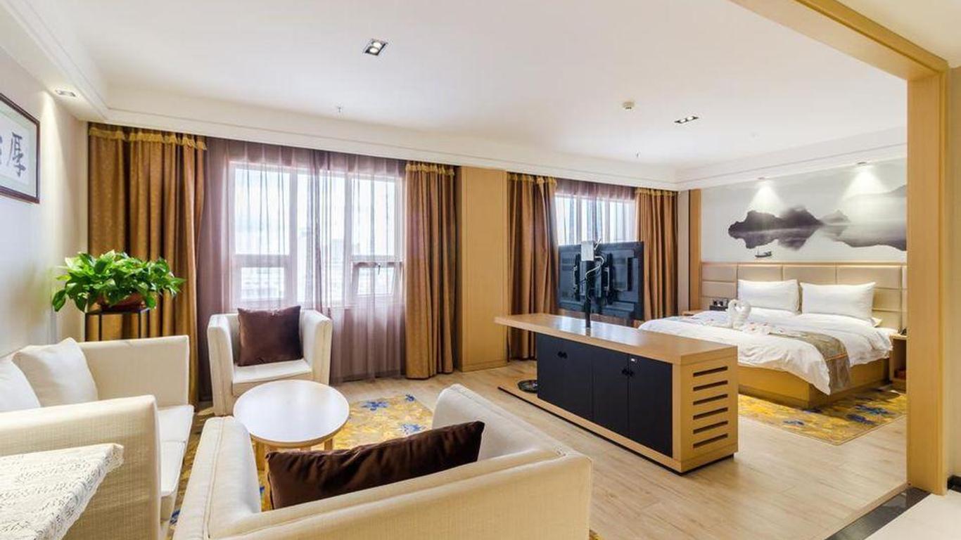 Likelai Hotel (Qingdao Licun Metro Station)