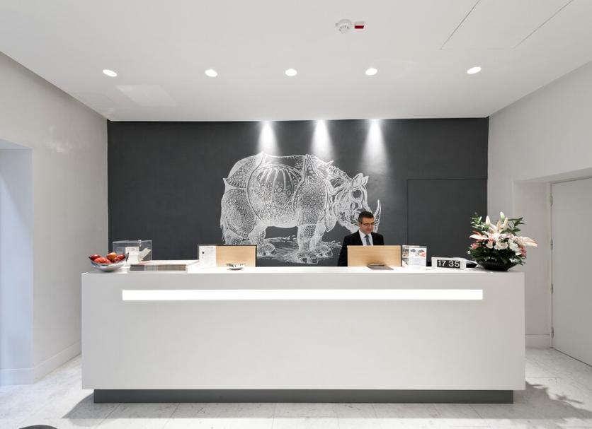 Front desk Photo
