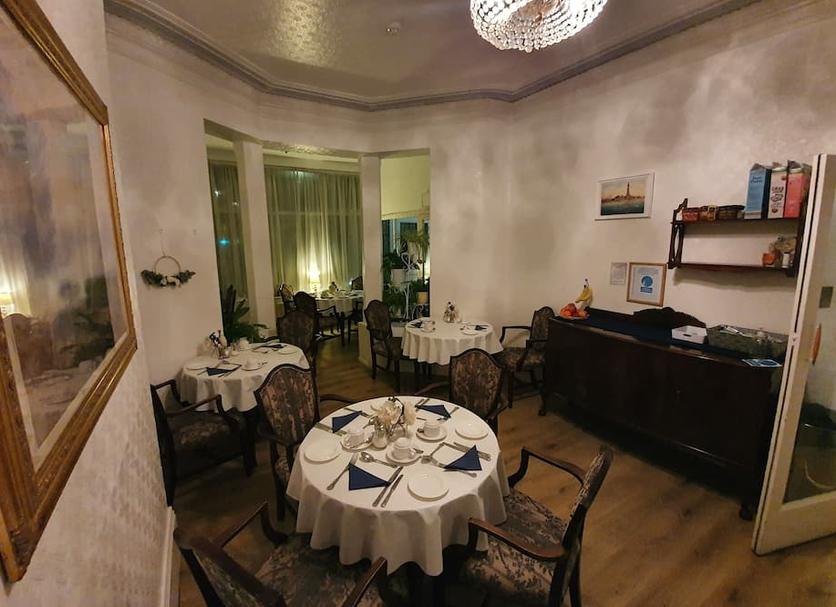 Restaurant Photo