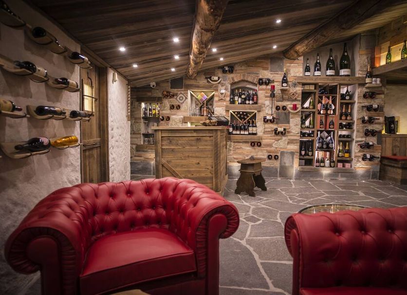 Bar Photo