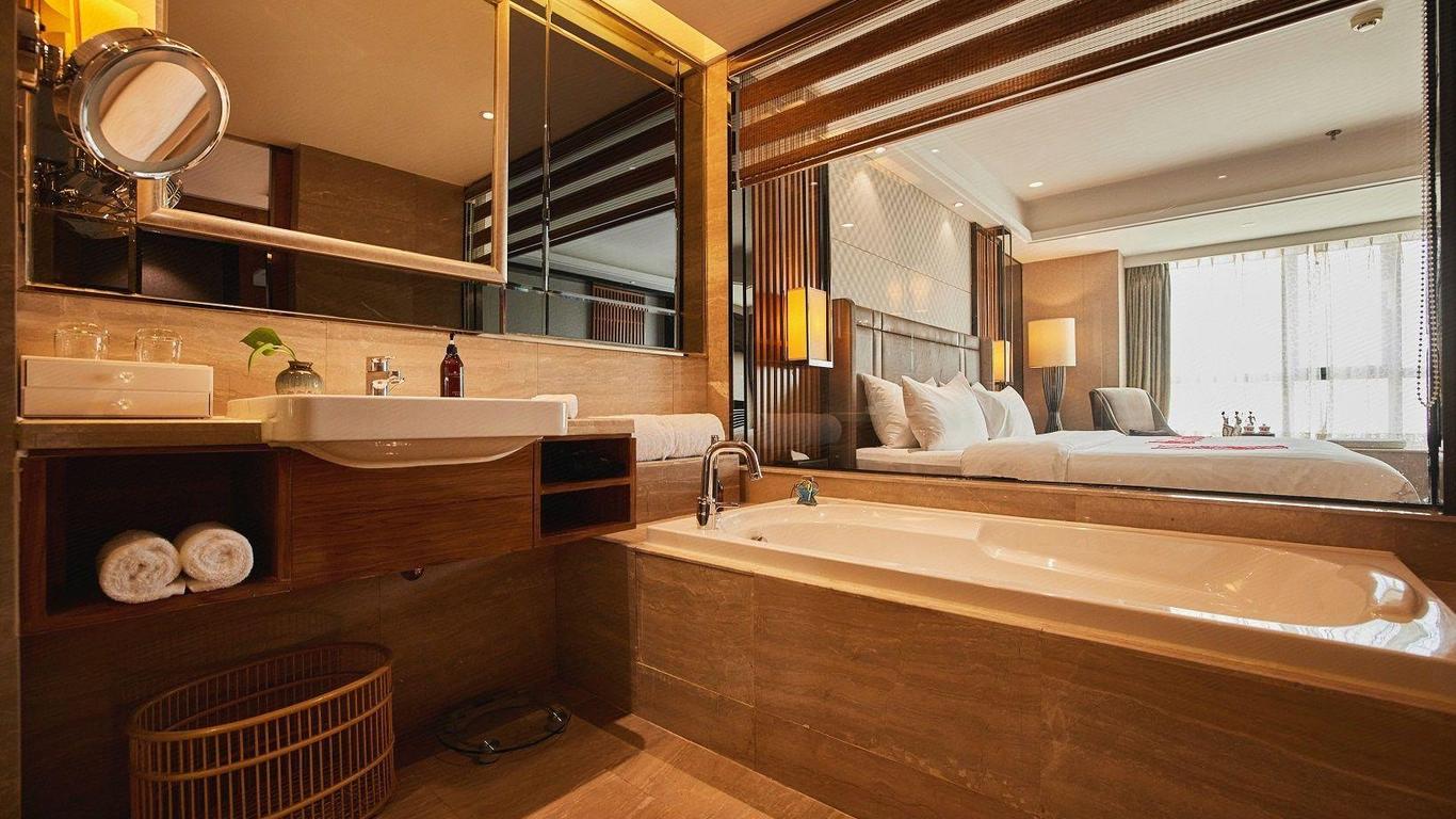 Minshan Hotel