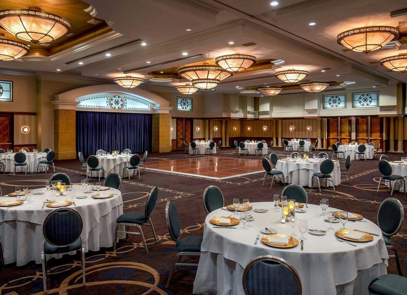 Banquet hall Photo