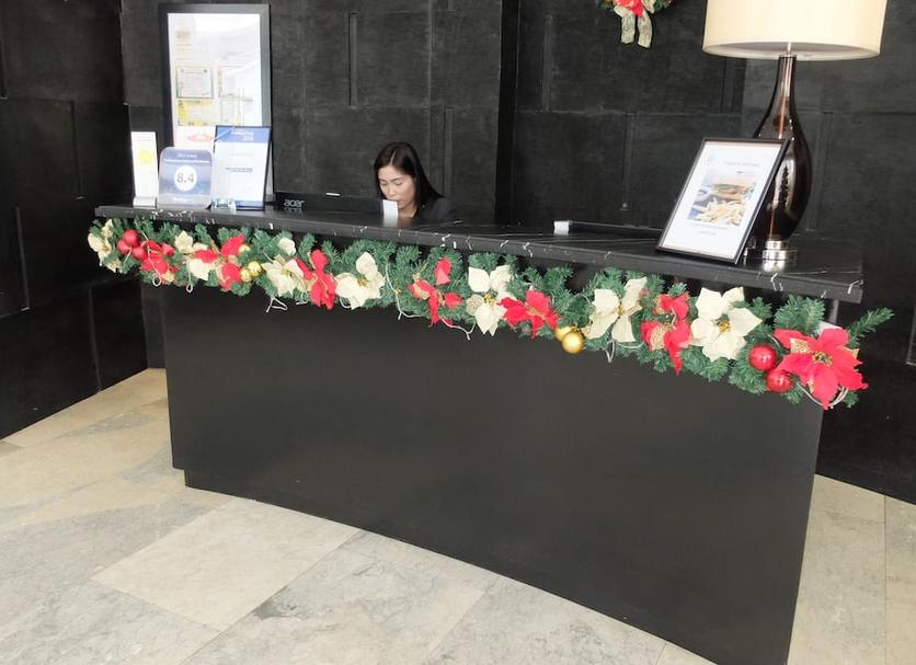 Front desk Photo