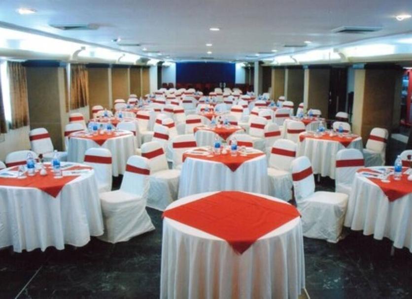 Banquet hall Photo