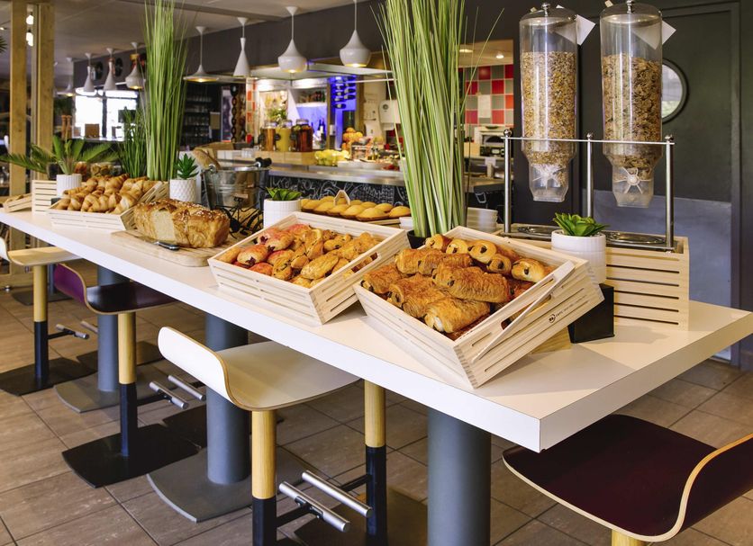 Buffet Photo