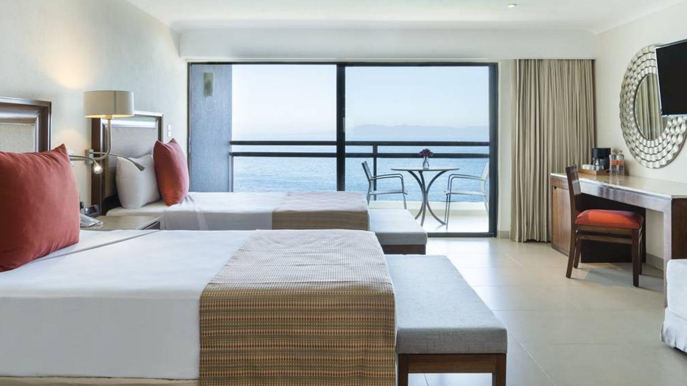 Park Royal Puerto Vallarta Family Beach Resort