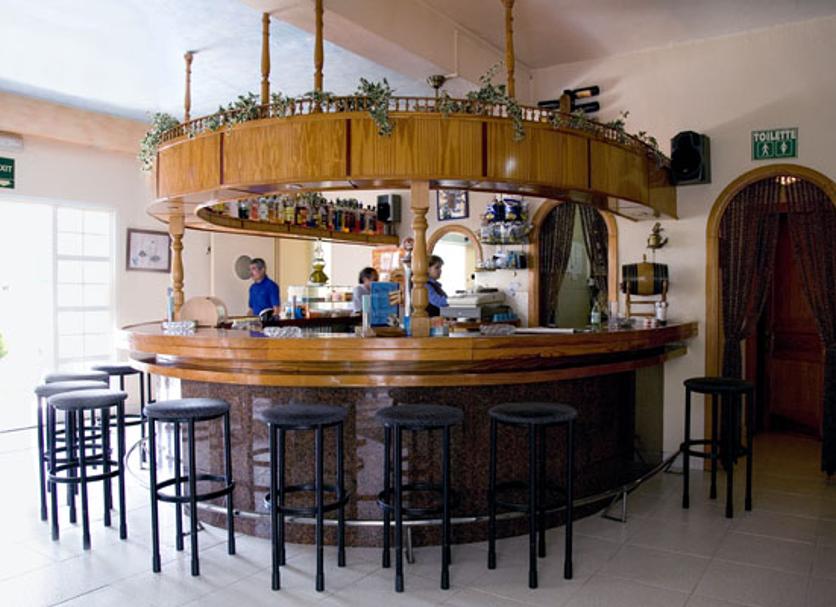 Bar Photo