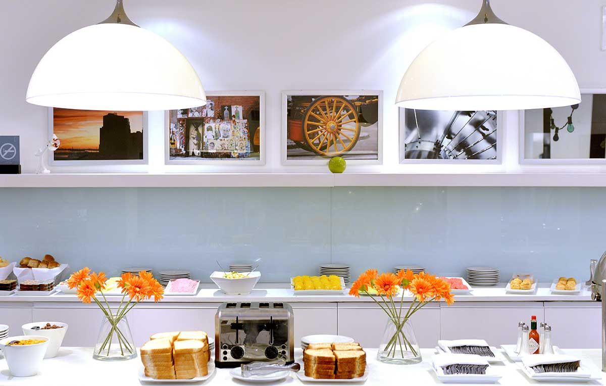 Buffet Photo